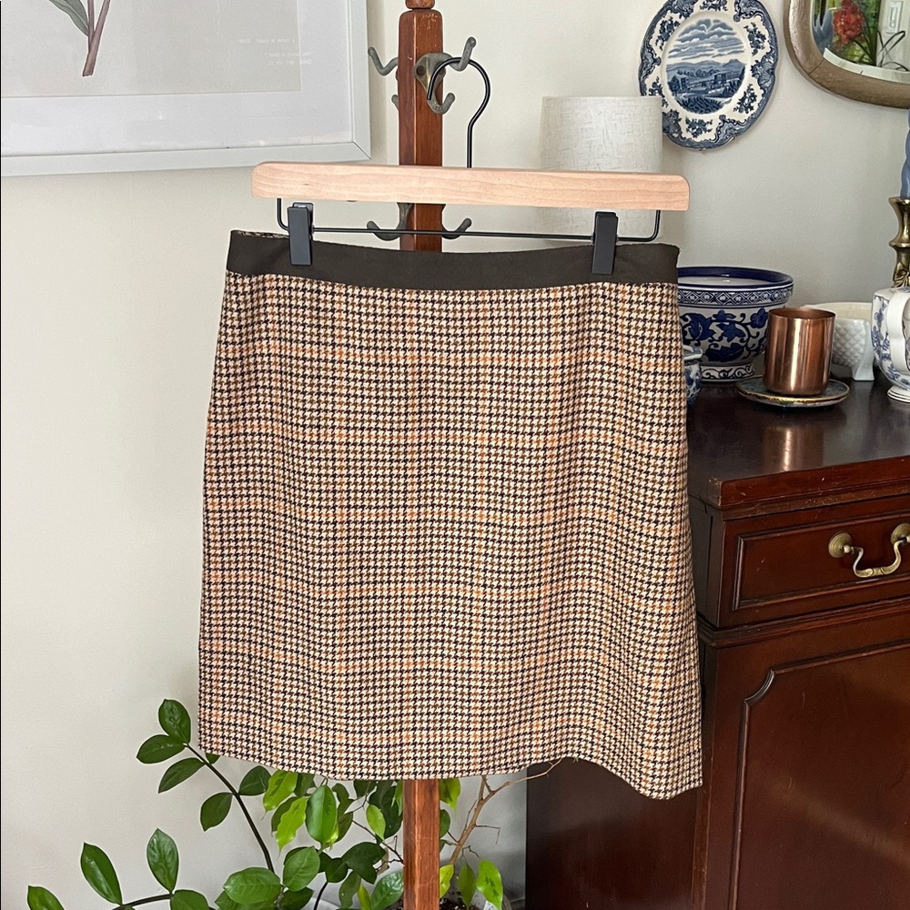 Ann Taylor Brown and Cream Houndstooth Skirt